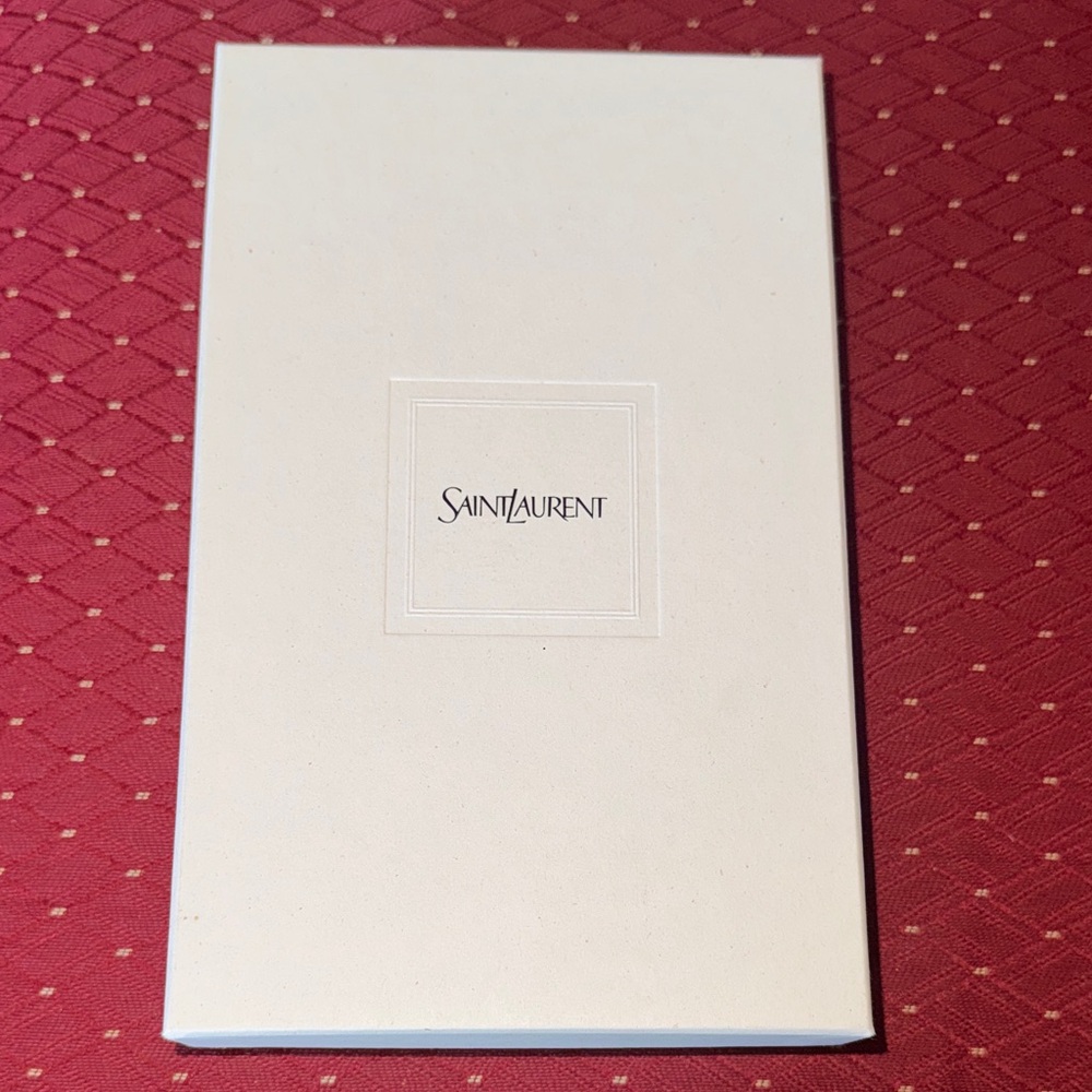 Saint Laurent box